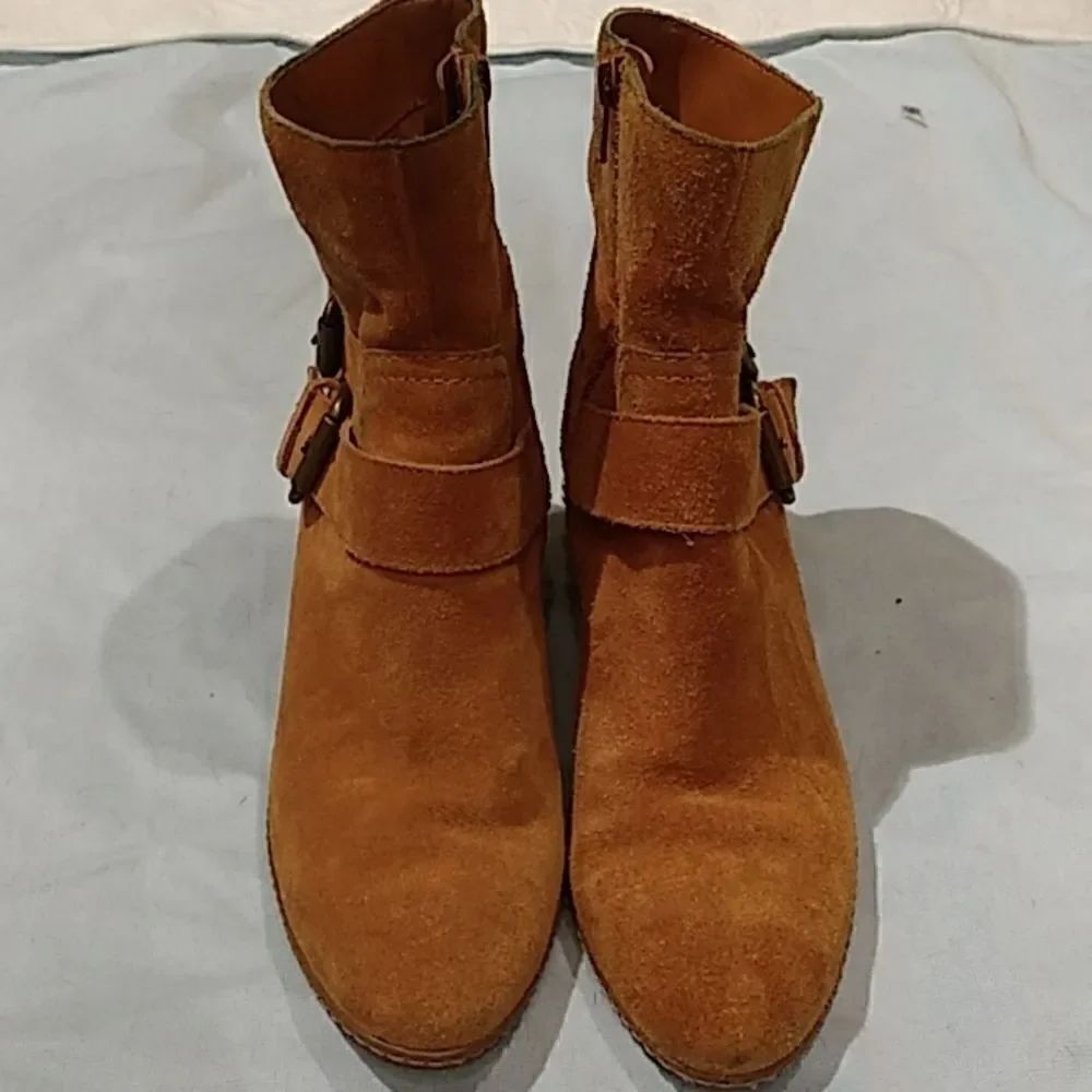 Anne Klein boots